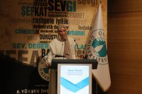 Gamze Özçelik 42. Yaşını Romantik Sürprizlerle Kutladı