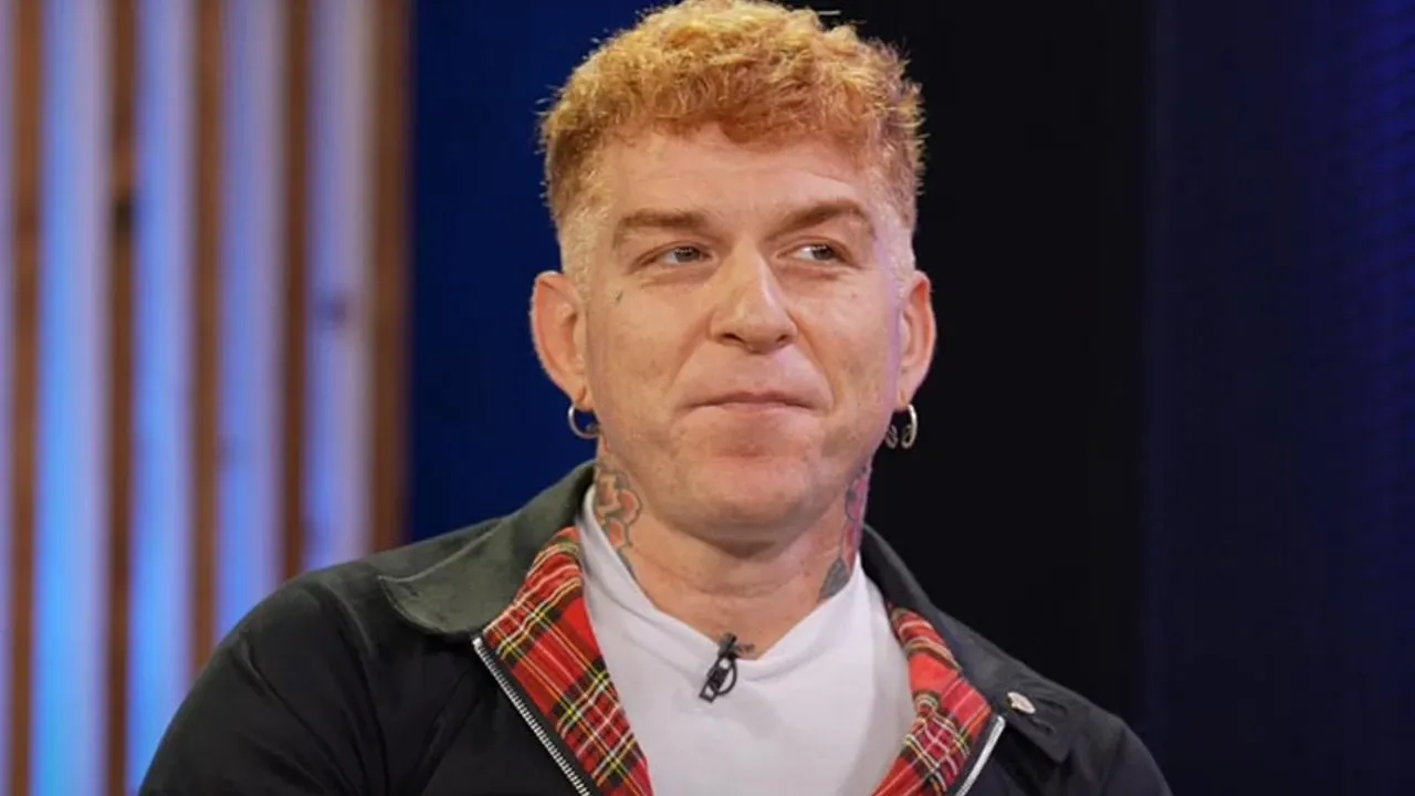 Gökhan Özoğuz Kızlarıyla Çeşme’de Aile Tatili Yaptı