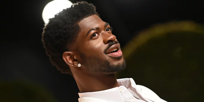Grammy Ödüllü Rapçi Lil Nas X Skandal Gecede Tutuklandı! İşte Olayın Detayları