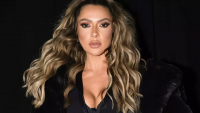 Hadise'den Yeni İmaj Sürprizi! Siyah Saçlarıyla Görenler Tanıyamadı