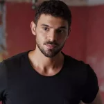 Halit Özgür Sarı “Skandal” Dizisiyle Ekranlara Geri Dönüyor