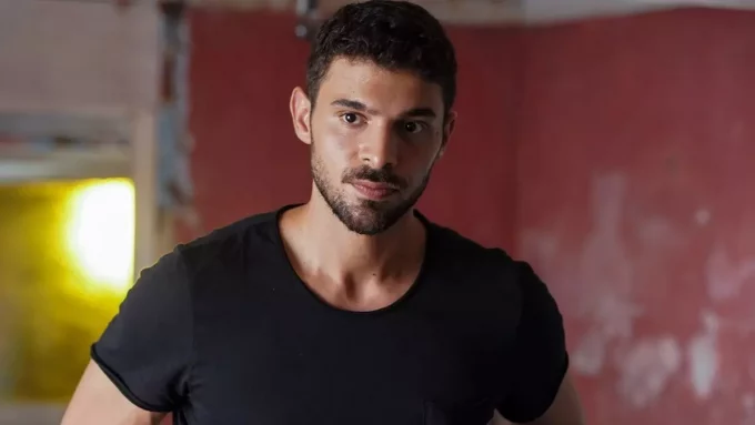 Halit Özgür Sarı “Skandal” Dizisiyle Ekranlara Geri Dönüyor