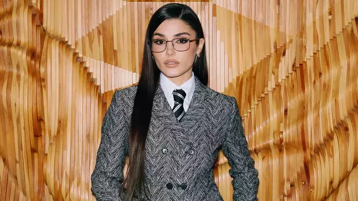 Hande Erçel Milano Kombiniyle Gündemi Salladı!