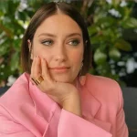 Hazal Kaya’nın Spor Paylaşımı Olay Yarattı: Fit Hali ve Esprili Notu Sosyal Medyayı Salladı