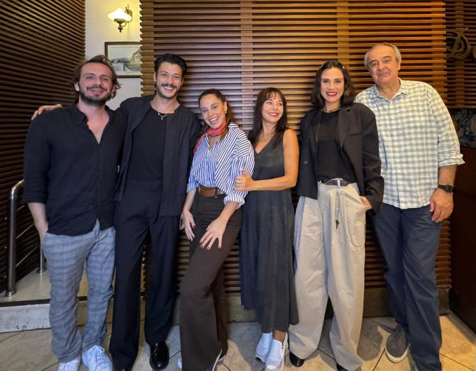 Hikmet Hükümenoğlu’nun “Fora” Oyunu Dev Kadrosuyla Sahneye Geliyor