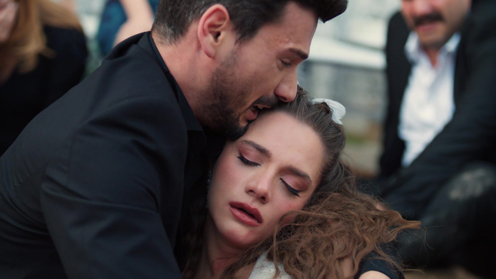 Hudutsuz Sevda İzleyicisine Üzücü Haber!