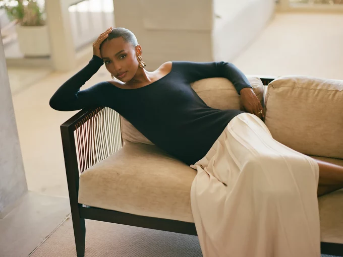 Jasmine Tookes'tan Müjdeli Haber: İkinci Kez Anne Oluyor!