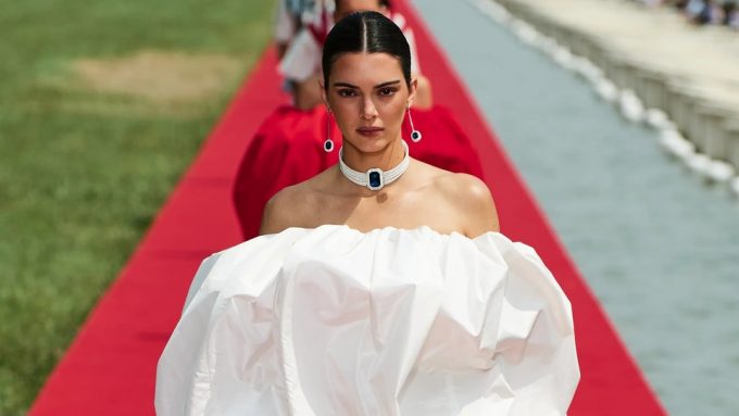 Kendall Jenner Şöhretli Hayatını Bırakmayı Planlıyor
