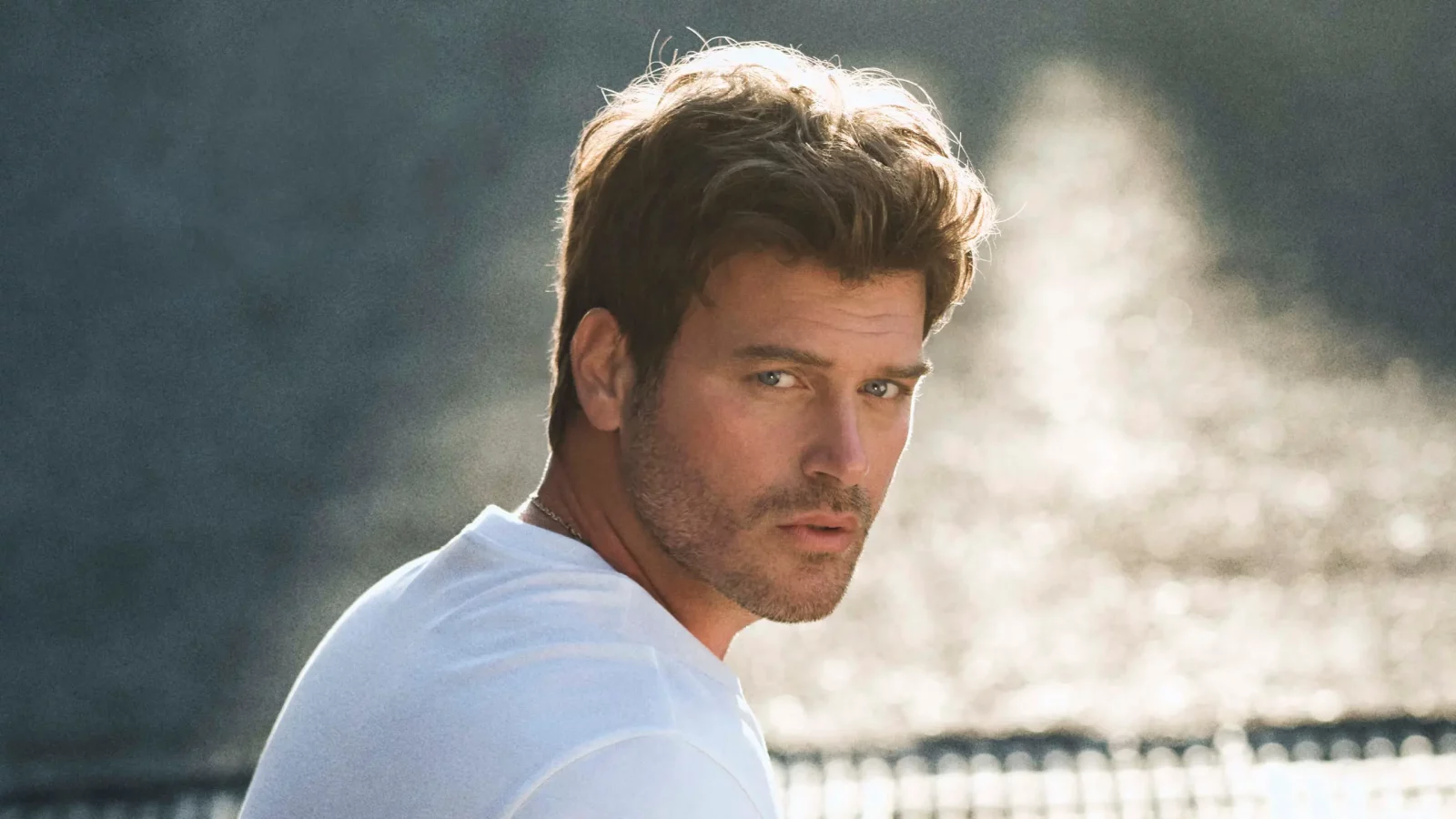 Kıvanç Tatlıtuğ’un Rekor Reklam Anlaşması Sosyal Medyayı Salladı