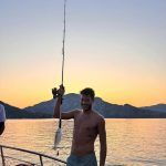 Kubilay Aka’dan Teknede Balık Macerası: “Rasgelemedik” Notuyla Güldürdü