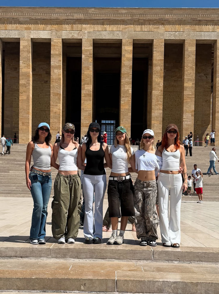 Manifest’ten Anlamlı 30 Ağustos Ziyareti: Anıtkabir’de Duygusal Anlar