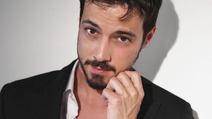 Mert Yazıcıoğlu “Sultan Orhan” Dizisiyle Ekrana Dönüyor