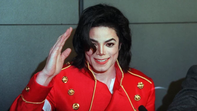 Michael Jackson’ın Hayatını Anlatan Biyografi Filmi İkiye Bölünüyor!