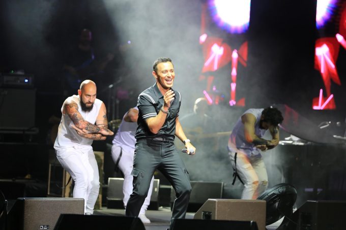 Mustafa Sandal Harbiye'de Esti: “Türkiye’nin En Çok Eğlendiren Sanatçısı Olduğumu Hissediyorum”