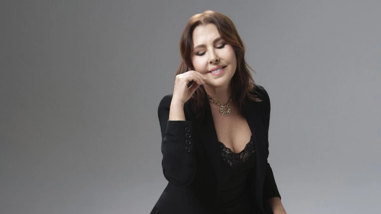 Nilüfer’in Yeni Şarkısı "Sebebi Sen" Listeleri Altüst Etti!