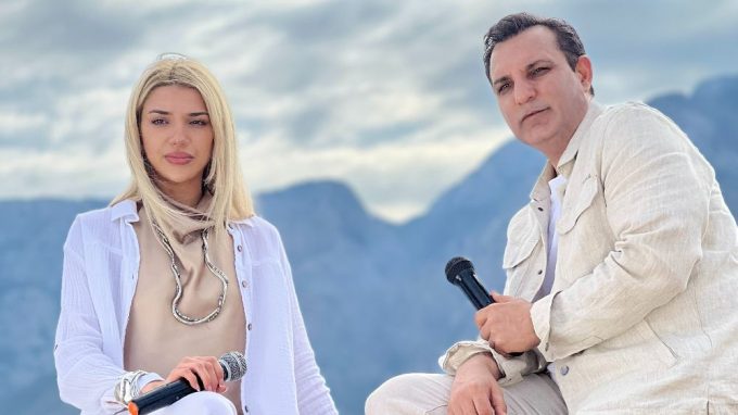 Rafet El Roman'dan Kızı Su'ya Kıyafet Müdahalesi: “30 Yıldır Saygınlığım Var, Anlayış Göster”