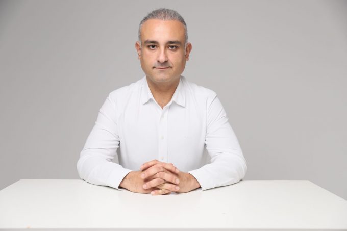 Rüştü Onur Atilla, Adnan Menderes Rolüyle 'Ayşe Tatile Çıktı' Filminde