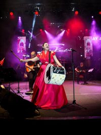 Tuğçe Kandemir Tekirdağ’da Sahneye Çıkarken Düştü