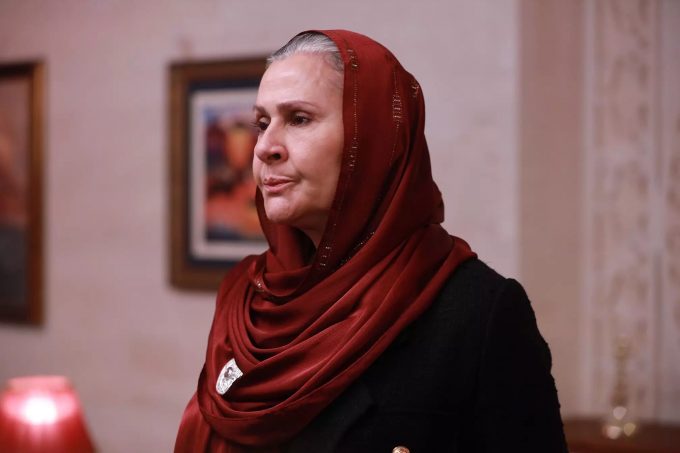 Sadakat Tatilde Gülümsüyor! Uzak Şehir’in Hanımağası Gonca Cilasun’dan Renkli Paylaşımlar