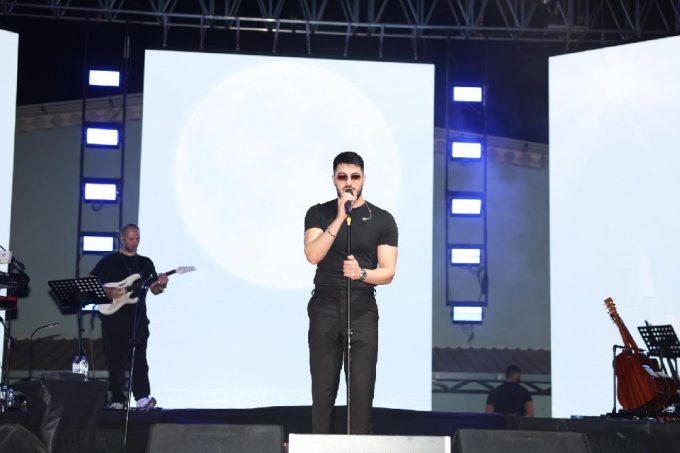 Semicenk Gülnar’da 5 Bin Kişiye Unutulmaz Konser Verdi