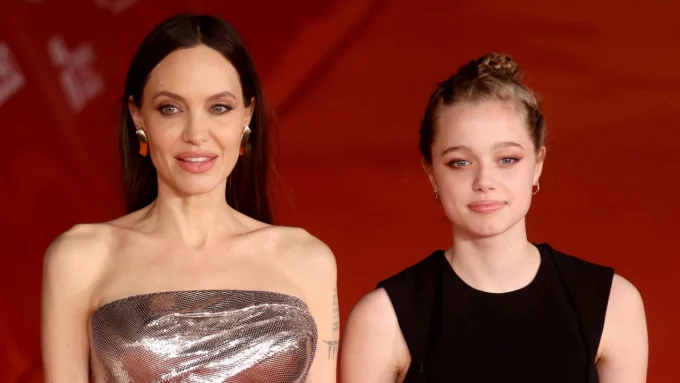 Shiloh Jolie Ailesiyle Yaşadığı Evden Ayrıldı! Angelina Jolie Gözyaşlarına Boğuldu