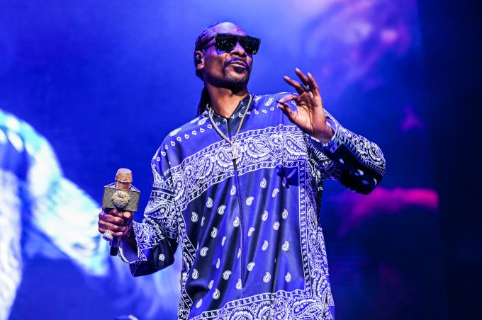 Snoop Dogg’un Konser Şartları Dudak Uçuklattı: Özel Jet, PlayStation 1 ve 2 Milyon Dolar!