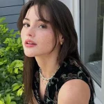 Sosyal Medyada Fırtına Estiren Derya Pınar Ak, Yeni Dizisindeki Rolüyle Gündemde!