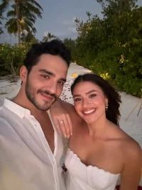 Survivor Yıldızı Ayşe Yüksel'e Romantik Sürpriz: Evlilik Teklifi Maldivler'de Geldi!