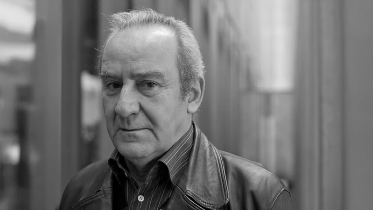 Tiyatro Dünyasının Duayeni Ahmet Levendoğlu Hayatını Kaybetti