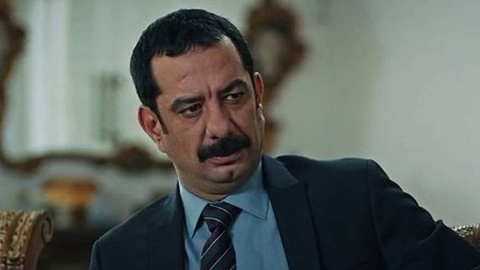 Ünlü Oyuncu Emre Törün Hayatını Kaybetti: Tiyatro Dünyası Yasta!