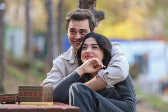 Yiğit Koçak, Sevgilisi Lizge Cömert’in Mezuniyetine Katıldı