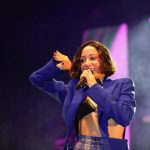 Zeynep Bastık Yazın Heyecanını Ege’ye Taşıdı